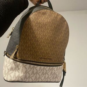 MICHAEL Michael Kors Rhea Medium Color-Block Logo Backpack